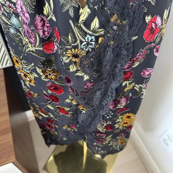 Alice Olivia Adele Full Wrap Floral Lace Midi Dress - Picture 8 of 16